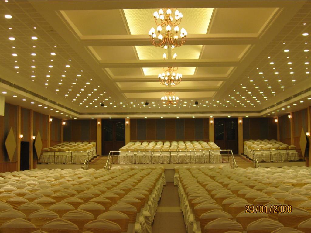 เดอะกุยลอนบีชโฮเต็ลแอนด์คอนเวนชั่นเซ็นเตอร์ Hotel โกลลัม ภายนอก รูปภาพ