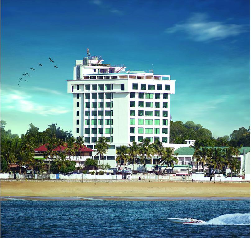 เดอะกุยลอนบีชโฮเต็ลแอนด์คอนเวนชั่นเซ็นเตอร์ Hotel โกลลัม ภายนอก รูปภาพ