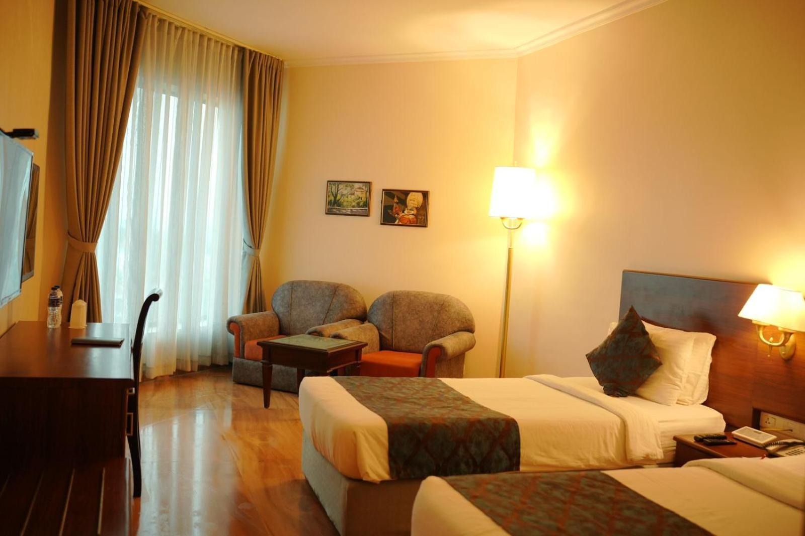 เดอะกุยลอนบีชโฮเต็ลแอนด์คอนเวนชั่นเซ็นเตอร์ Hotel โกลลัม ภายนอก รูปภาพ