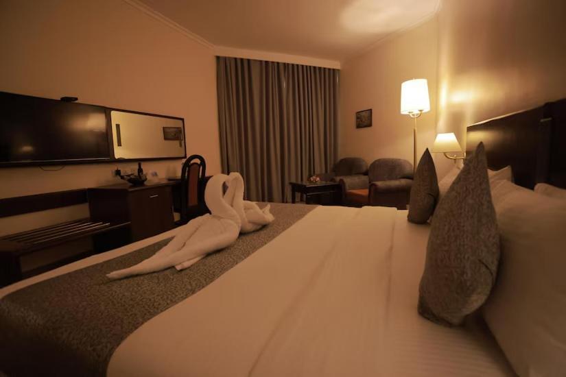 เดอะกุยลอนบีชโฮเต็ลแอนด์คอนเวนชั่นเซ็นเตอร์ Hotel โกลลัม ภายนอก รูปภาพ