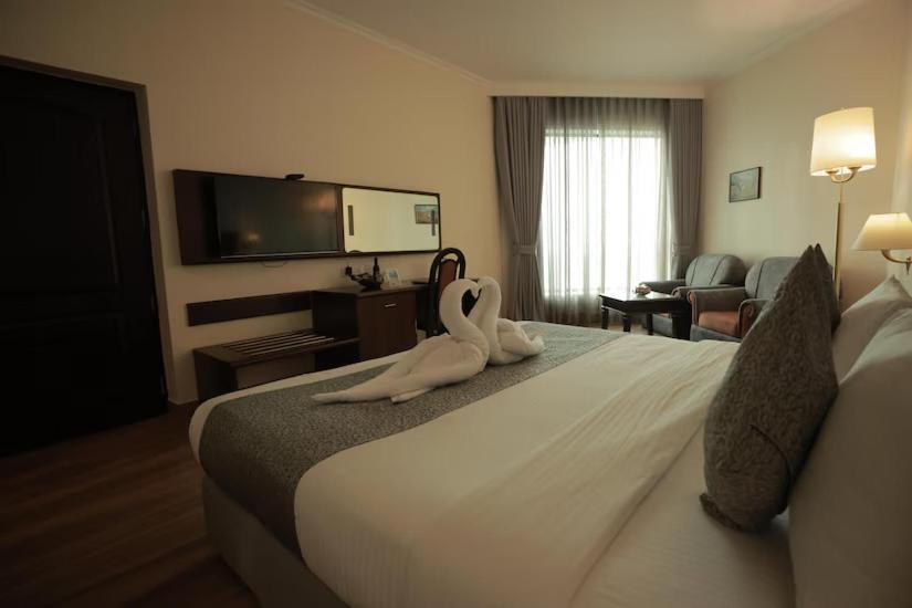 เดอะกุยลอนบีชโฮเต็ลแอนด์คอนเวนชั่นเซ็นเตอร์ Hotel โกลลัม ภายนอก รูปภาพ
