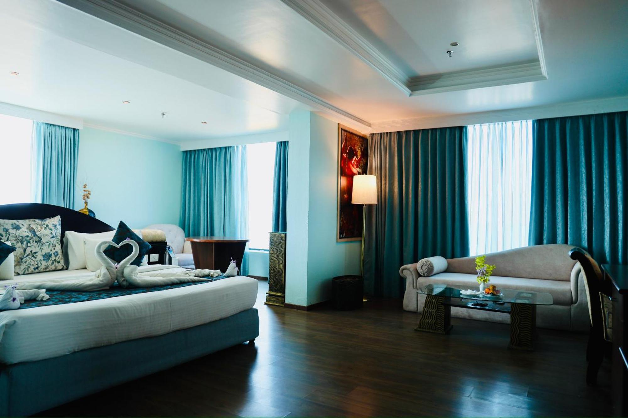 เดอะกุยลอนบีชโฮเต็ลแอนด์คอนเวนชั่นเซ็นเตอร์ Hotel โกลลัม ภายนอก รูปภาพ