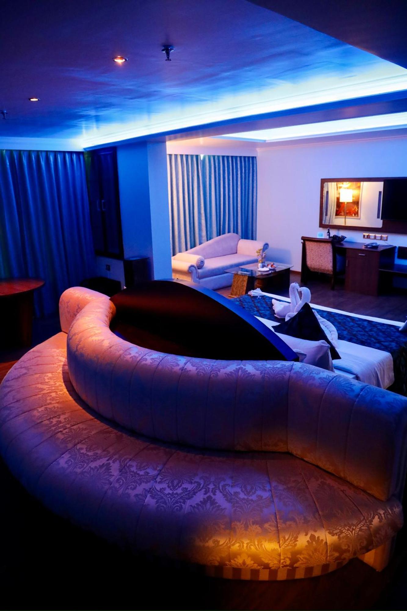 เดอะกุยลอนบีชโฮเต็ลแอนด์คอนเวนชั่นเซ็นเตอร์ Hotel โกลลัม ภายนอก รูปภาพ