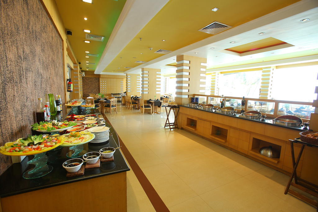 เดอะกุยลอนบีชโฮเต็ลแอนด์คอนเวนชั่นเซ็นเตอร์ Hotel โกลลัม ภายนอก รูปภาพ